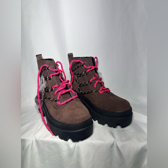 UGG Brisbane Lace Up Pink and Brown | 7 NEW - Picture 6 of 16